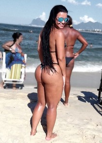 Caramel: Big Tit Ebony